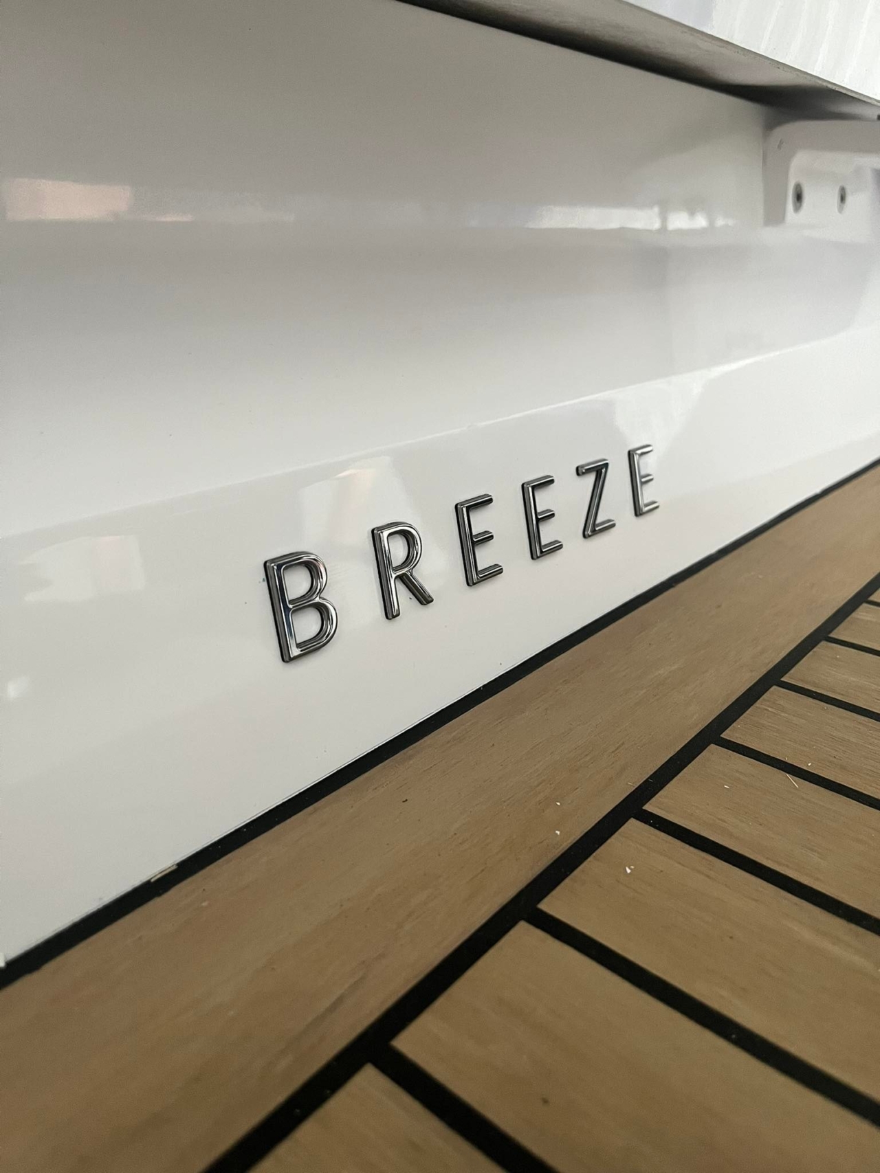 Breeze203