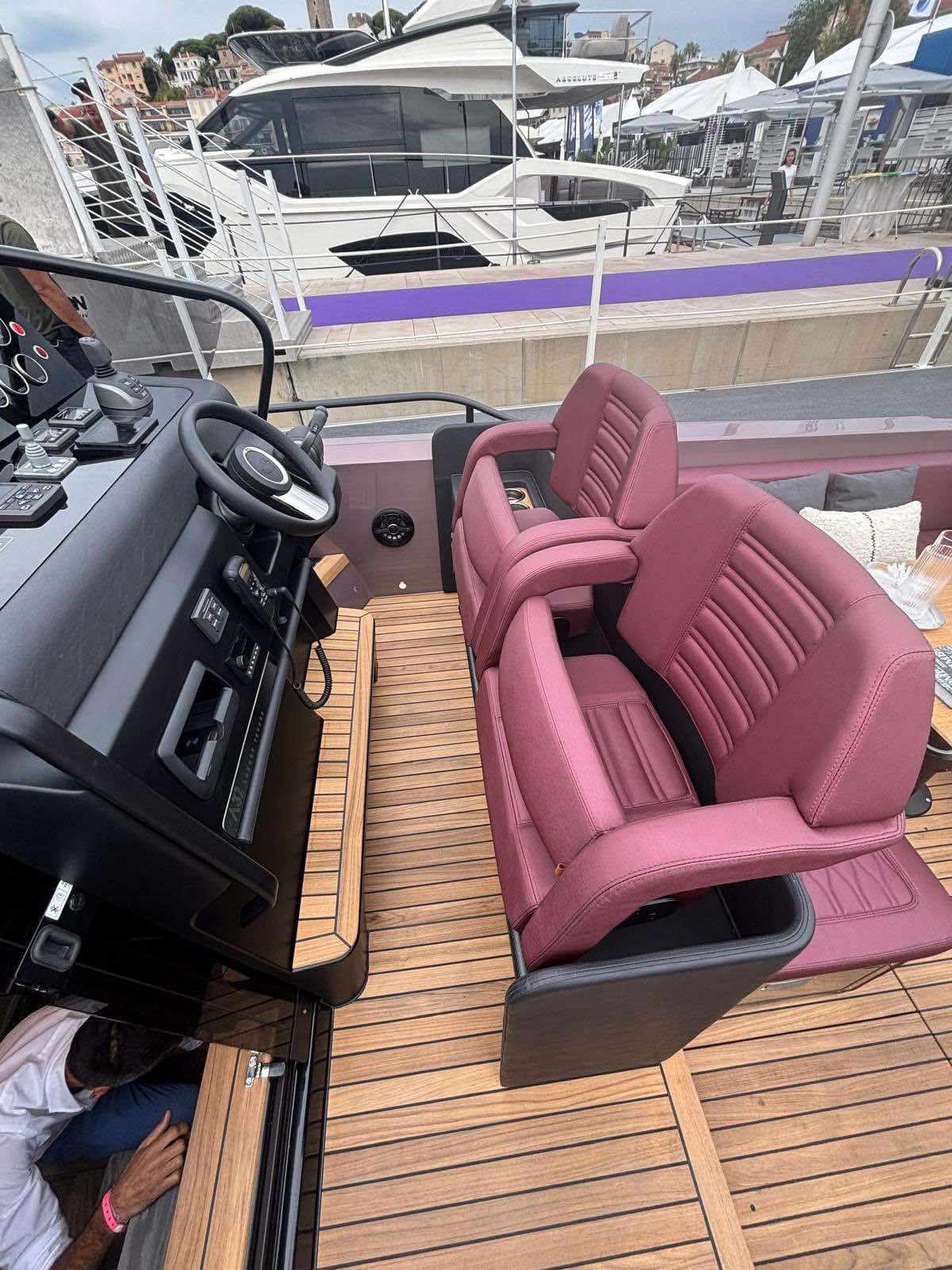 43ad55d0 C352 41e0 9926 9cf8d431f0cd 43ad55d0 C352 41e0 9926 9cf8d431f0cd