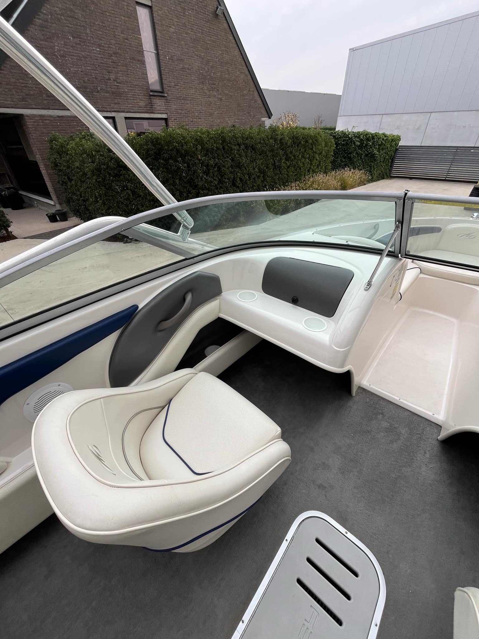 4c19ca5e 9295 4c4d B4ef 6569dcb464c7 4c19ca5e 9295 4c4d B4ef 6569dcb464c7